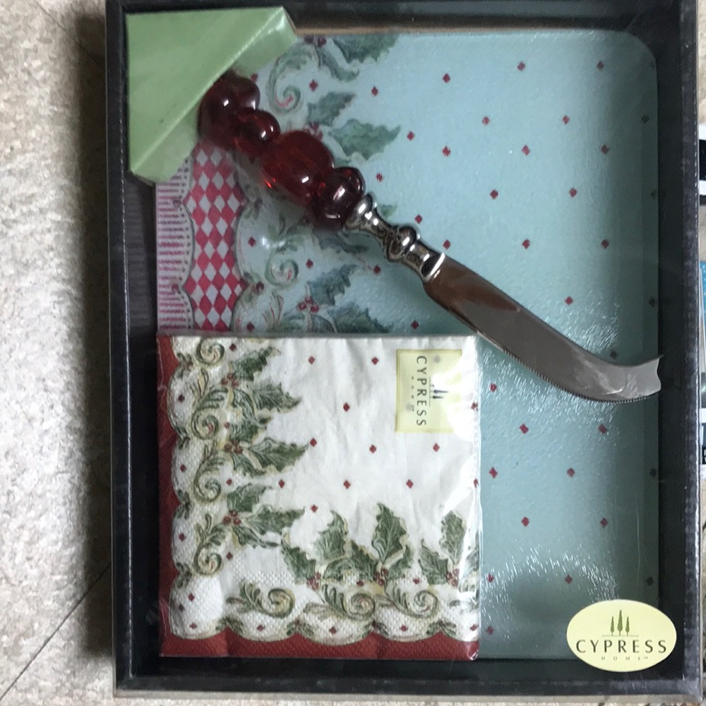 Holiday cheese tray / knife, cocktail napkin set